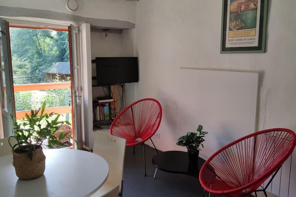 La Maisonette Du Bateau Lavoir Semur-en-Auxois Bagian luar foto